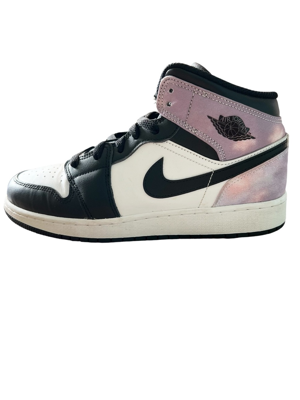 Air Jordan 1 Mid SE "Tie Dye" Sneakers. Women’s 8.5/7Y
